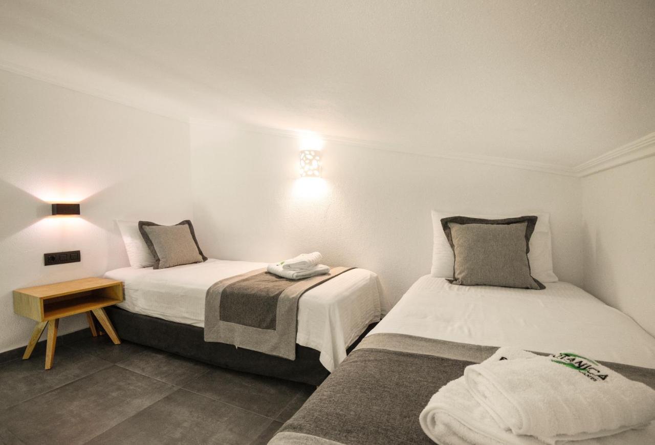 Botanica Luxury Suites Neos Marmaras Ngoại thất bức ảnh